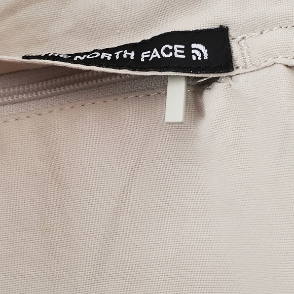 The North Face Convertible Hiking Pants Bermuda Shorts Women's Tan/Khaki Size 10 - Picture 7 of 10